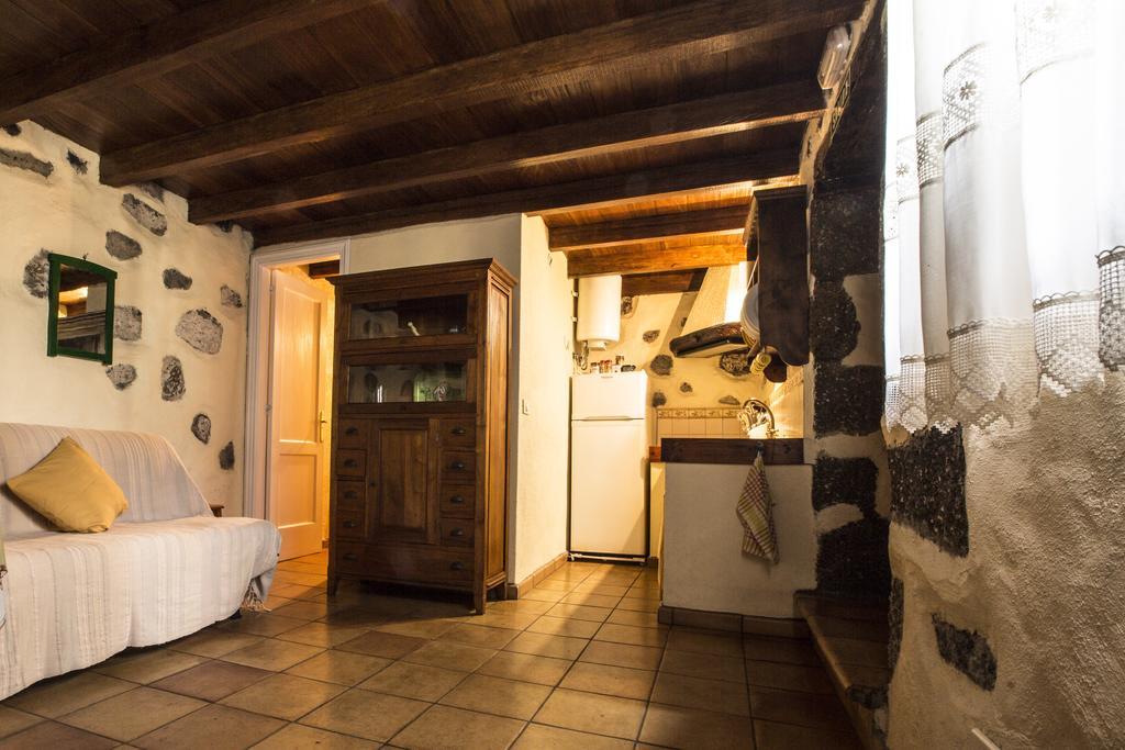 פרונטרה Casa Rural De Piedra מראה חיצוני תמונה